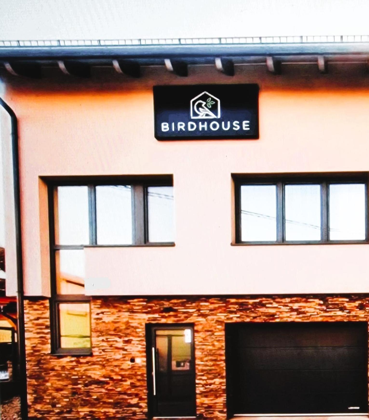 Bird House Hotel Presov Luaran gambar